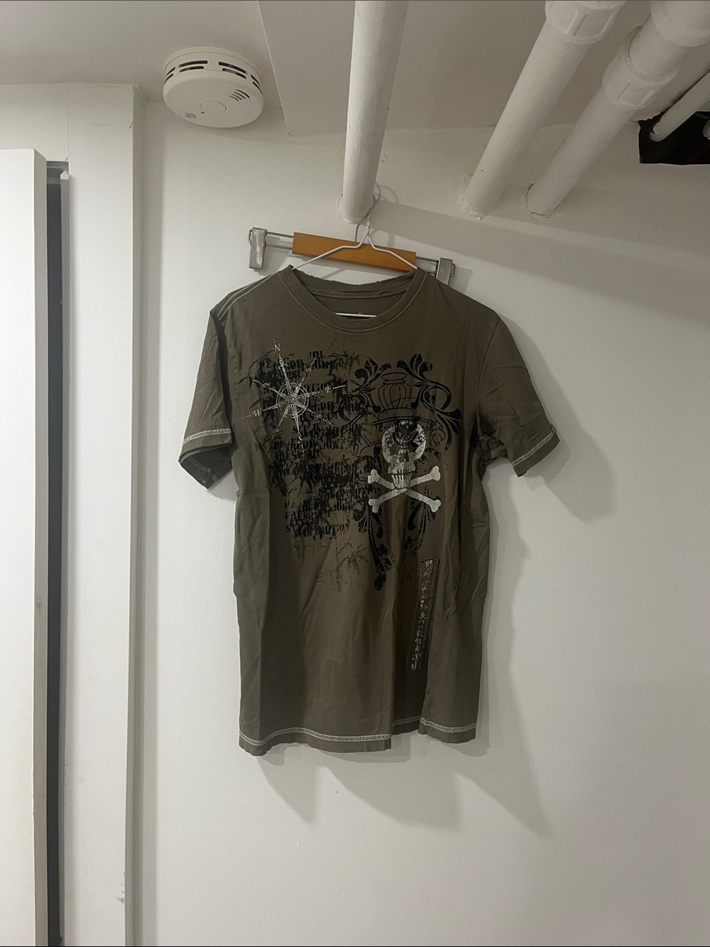 Y2K Olive Green Short-Sleeve Graphic Tee